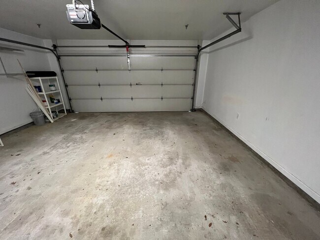 Building Photo - 9889 Old Hammond Hwy