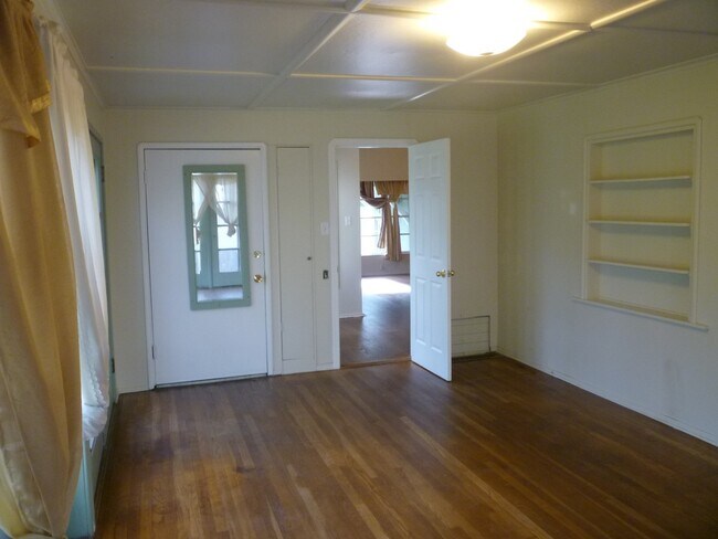 Building Photo - 1153 Arcadian Ave
