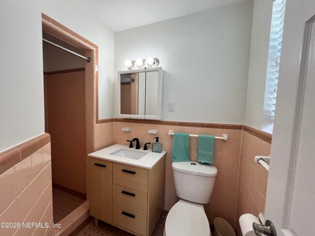 Building Photo - 1377 Tiber Ave
