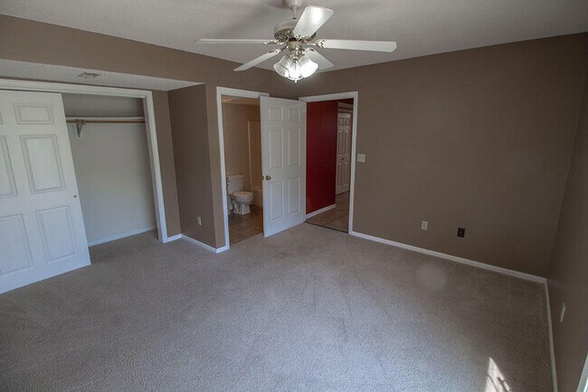 Building Photo - 4615 Brandon Woods St