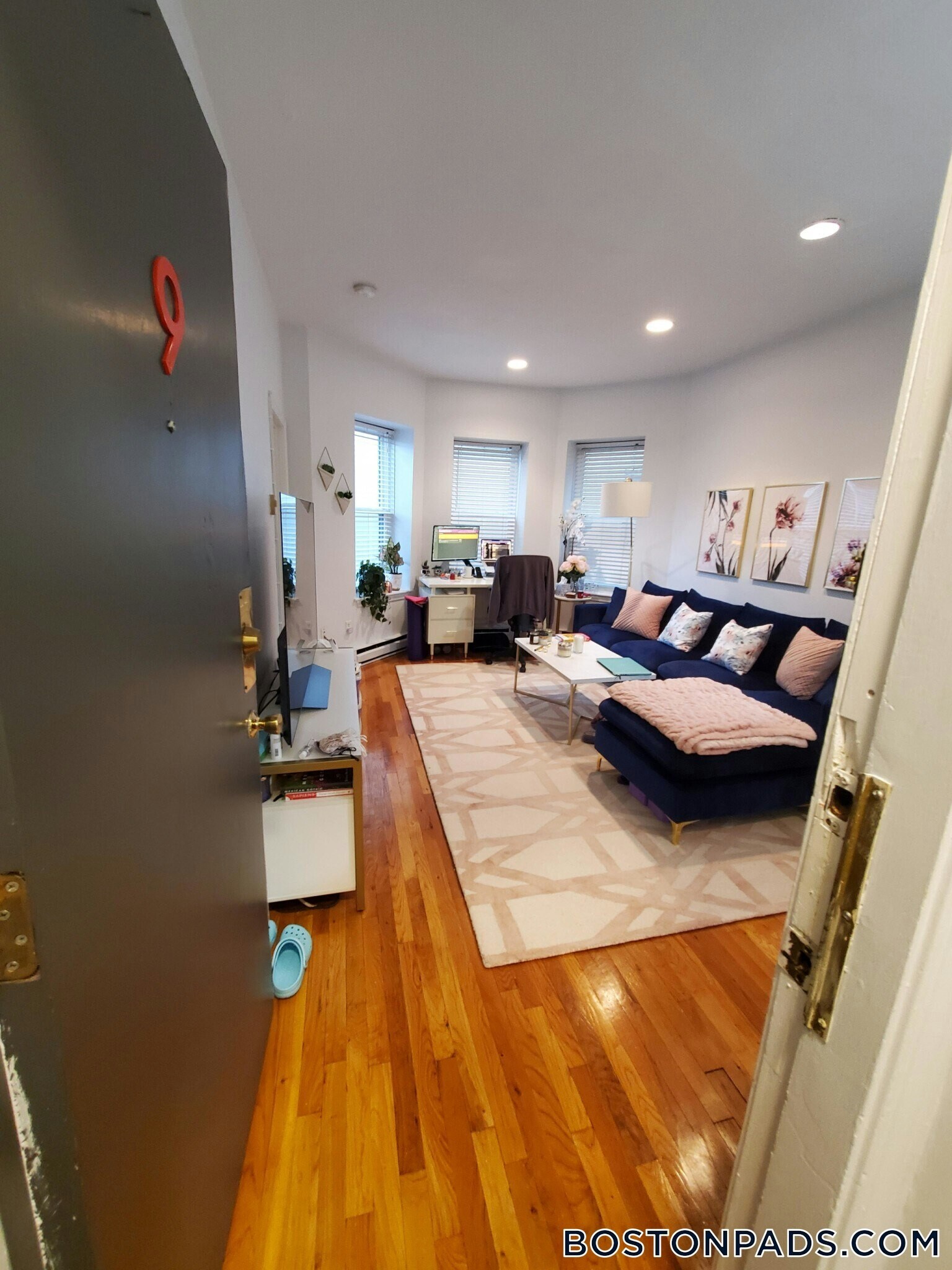 Building Photo - 57 Westland Ave