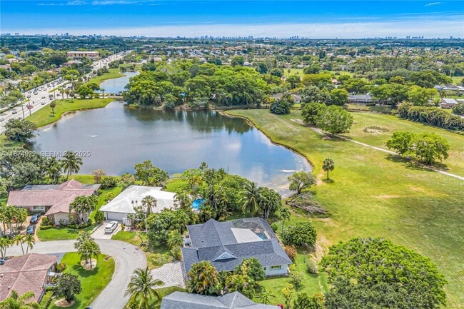 Building Photo - 5706 Guava Dr