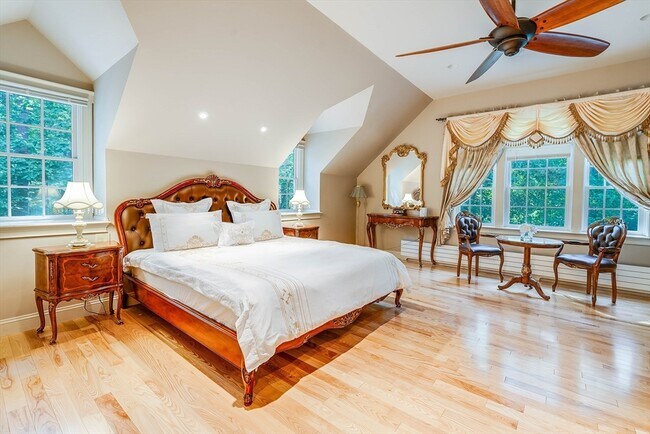 Building Photo - 3 W Hollow