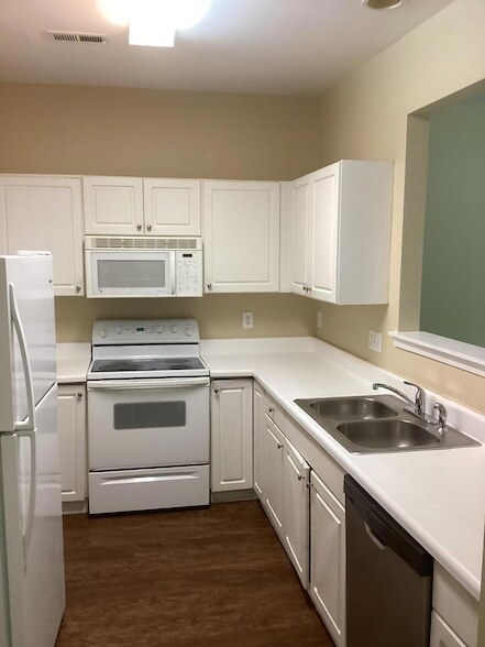 Building Photo - 4121 Standing Rock Way