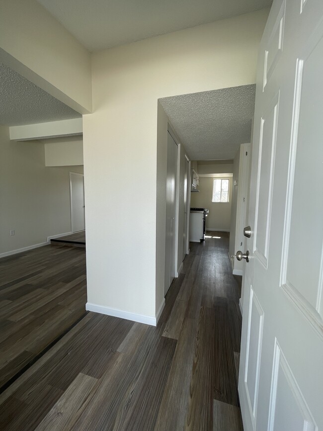 Building Photo - 312 Graphite Dr