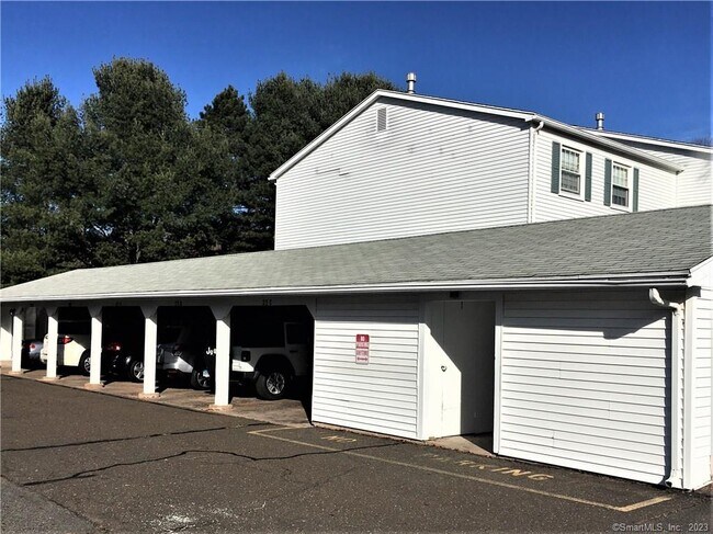 Building Photo - 23 Esquire Dr