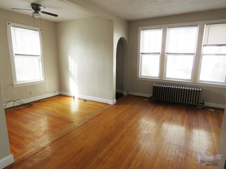 Building Photo - 2423 W Cortez St