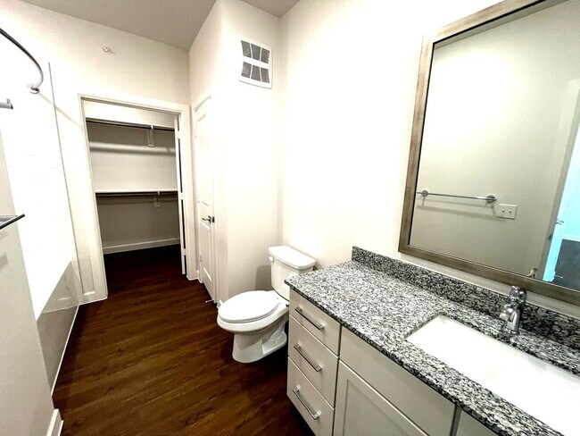 Building Photo - 2300 N Friendship Rd