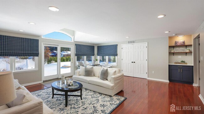 Building Photo - 70 Connor Ave