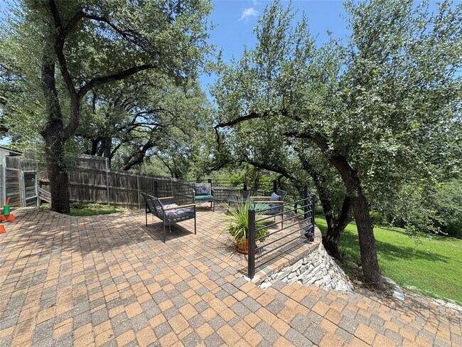 Building Photo - 2318 Matador Cir