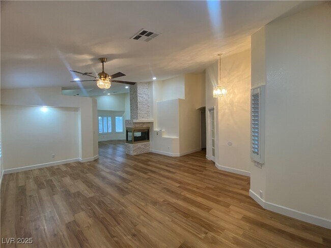 Building Photo - 4016 Angel Face St