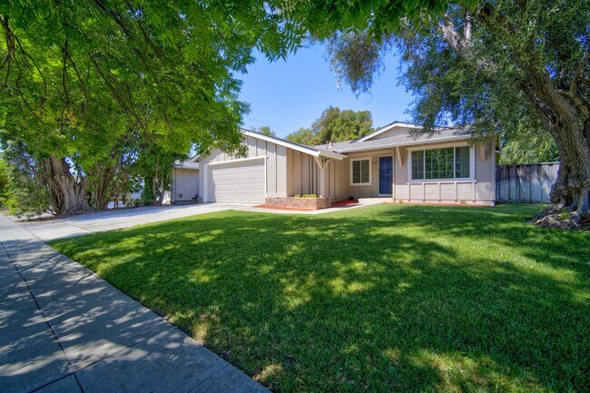 Building Photo - 5607 Goldfield Dr