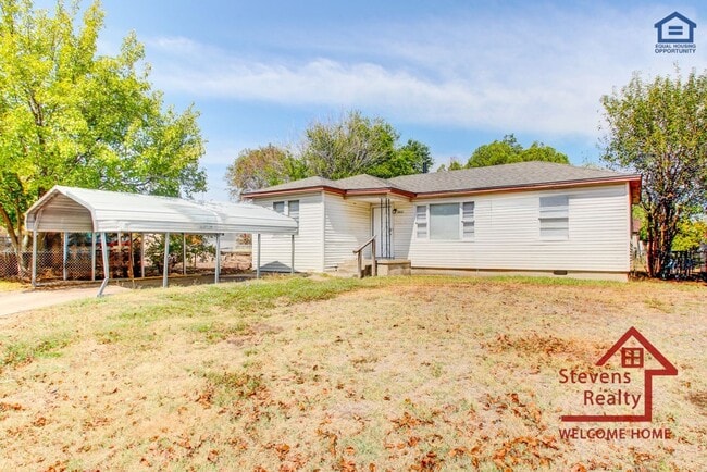 Building Photo - 2611 SW Evans Ave