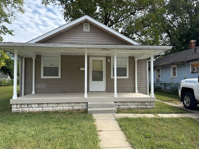 Building Photo - 1115 Winfield Ave