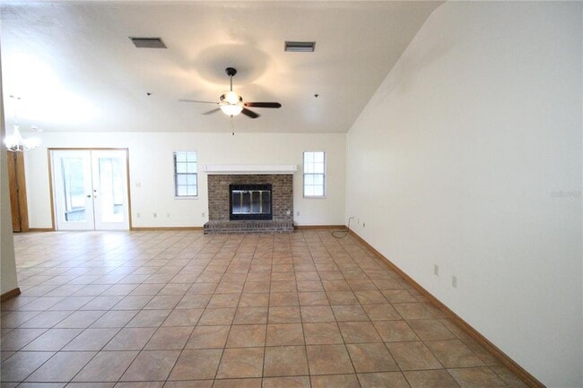 Building Photo - 4035 NW 37th Dr
