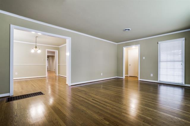 Building Photo - 2601 Highview Terrace