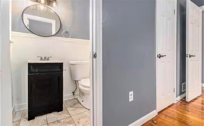 Building Photo - 2958 Holcomb Ct