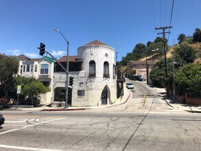 Building Photo - 3500-3506 City Terrace Dr