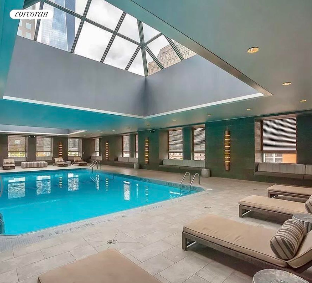 Building Photo - 225 Rector Pl