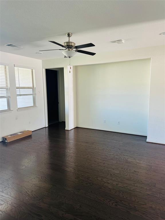 Building Photo - 608 Sixpence Ln