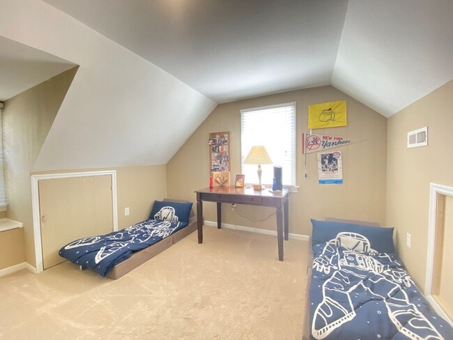 Building Photo - 4 Bed, 2 Bath Cape Cod style home in the Tuckahoe Elementary District!!