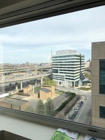 Building Photo - 10 Museum Way