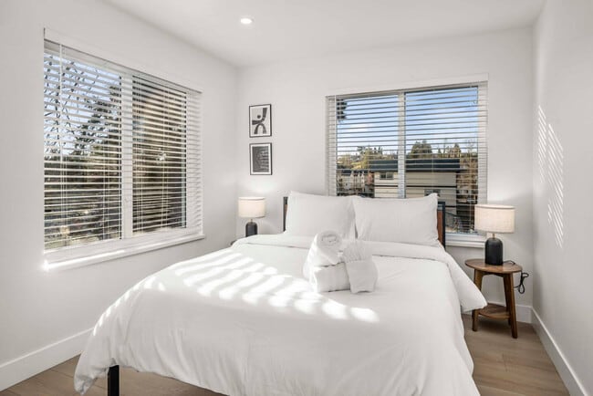 Building Photo - 7719 Renton Ave S