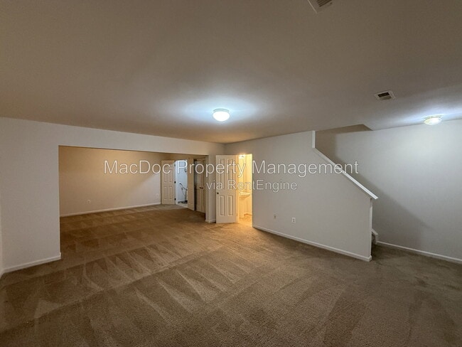 Building Photo - 219 Merrill Ct