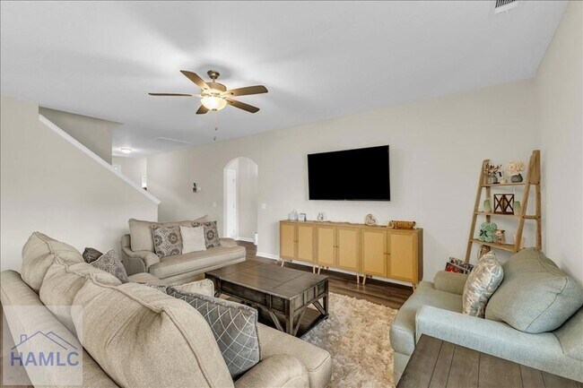 Building Photo - 36 Herty Ln