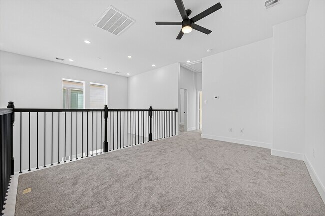 Building Photo - 4330 Avron Dr
