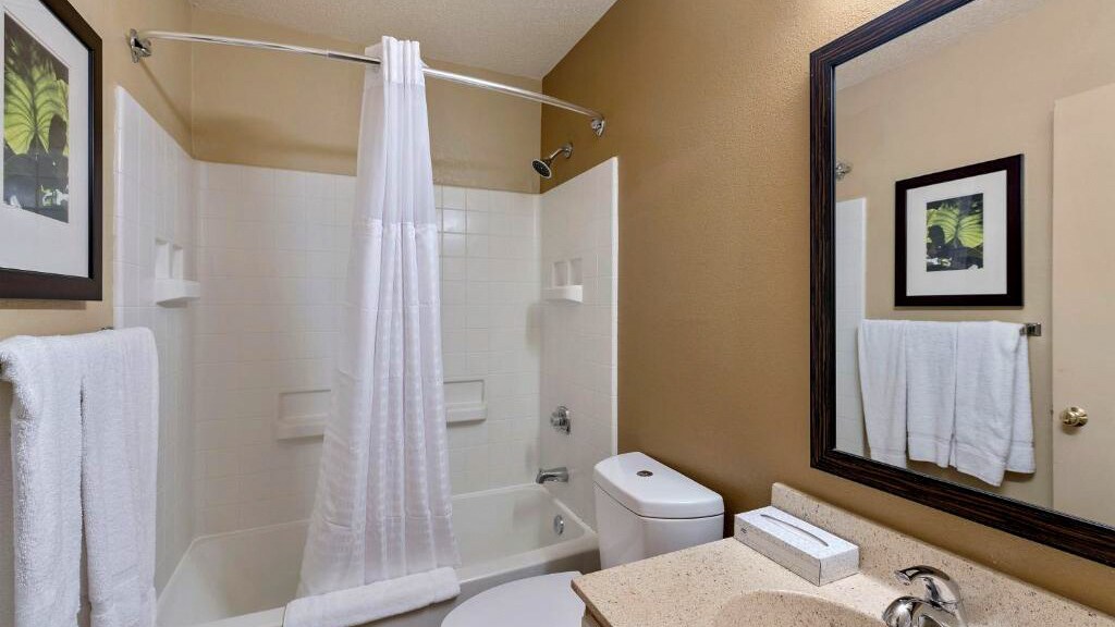 Building Photo - 5830 Westpark Dr