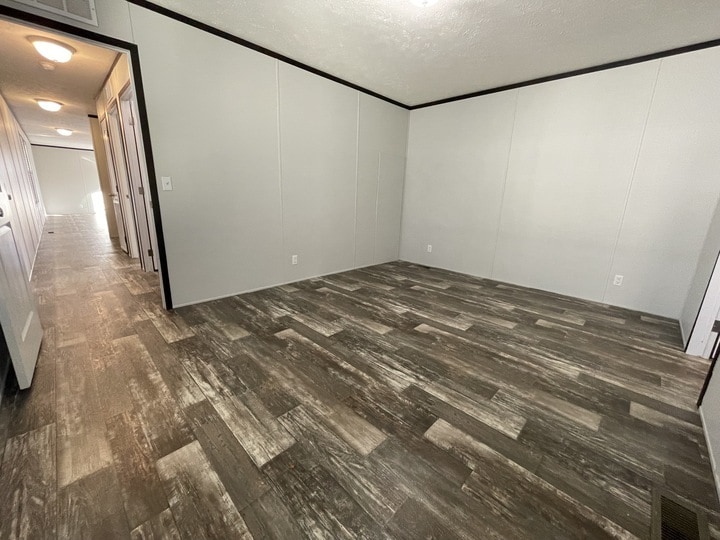 Building Photo - 15978 Villaire Ave