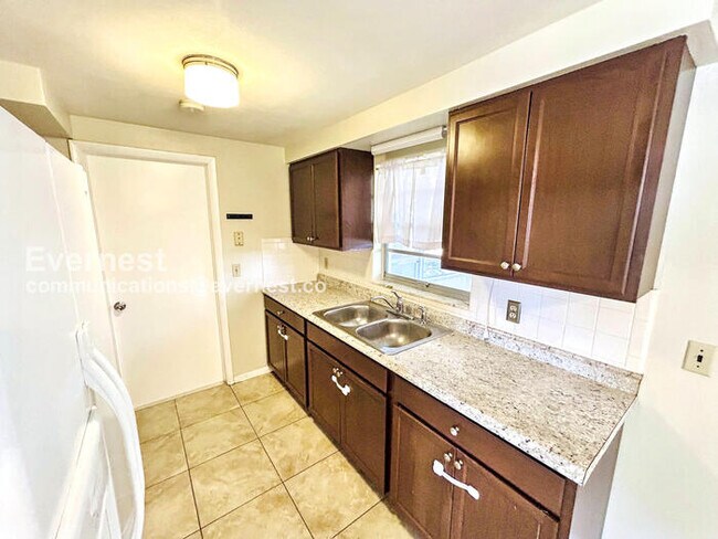 Building Photo - 3438 Monticello St