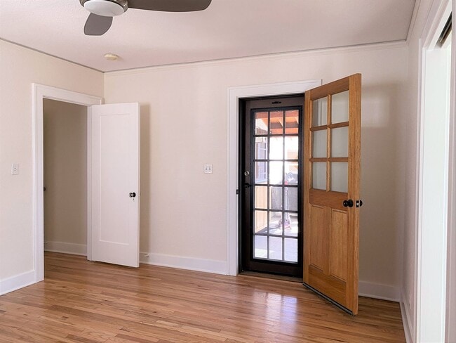 Building Photo - Restored Spanish Style Wilshire Square Home