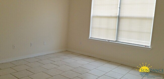 Building Photo - Great 3 Bedroom Home in Fort Walton Beach