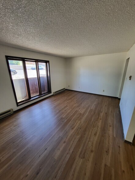 Living Room - 1408 E Canby St