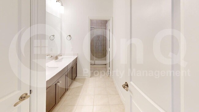 Building Photo - 6420 Pinkston Dr