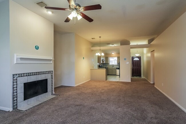 Building Photo - 31164 N Head Dr