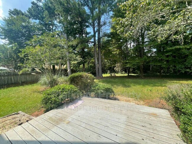 Building Photo - 1020 Twin Brook Ct NW