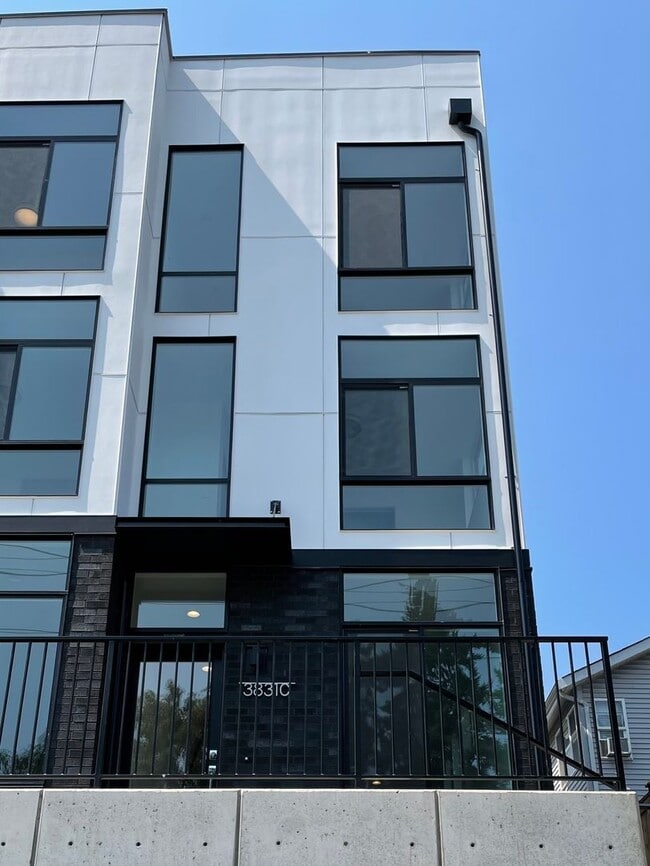 Building Photo - 3831 23rd Ave W
