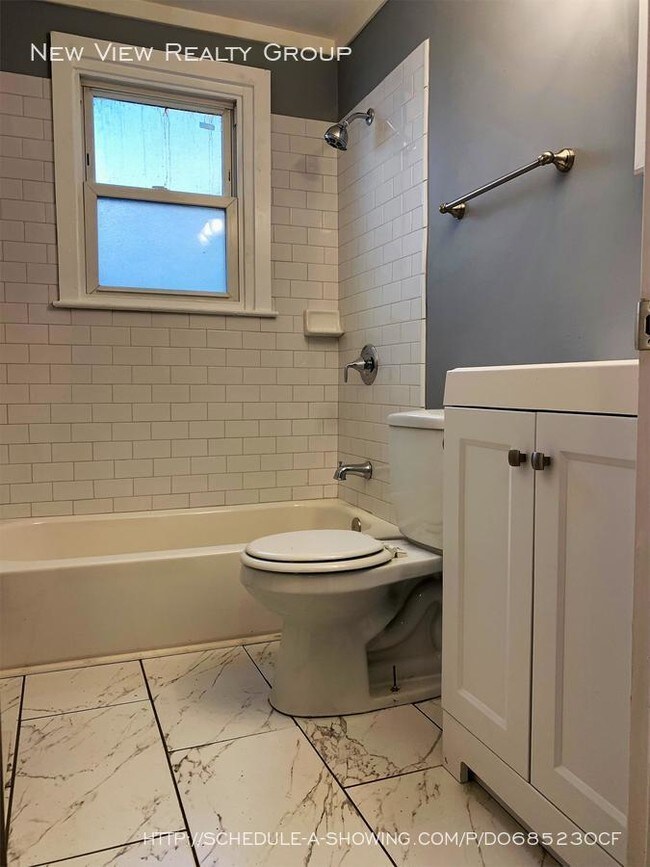 Building Photo - 112 Sylvania Ave