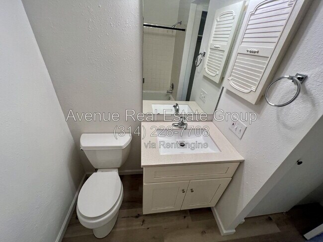 Building Photo - 1131 Whitegate Ct