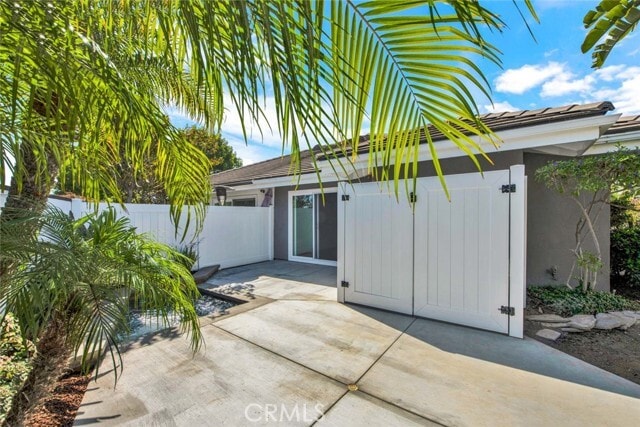 Building Photo - 804 Gardenia Way