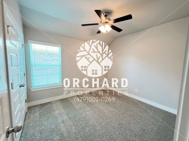 Building Photo - Jefferson | Cedar Crest in Farmington