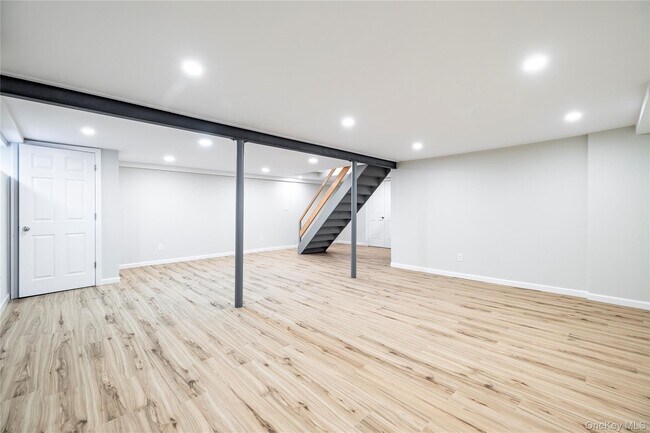 Building Photo - 29 West Ave