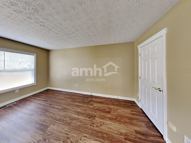 Building Photo - 422 Sunridge Dr
