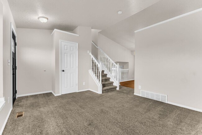 Building Photo - 126 S 300 W