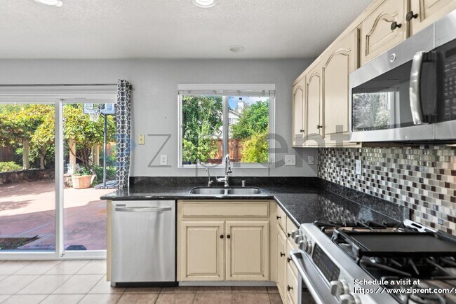 Building Photo - 4755 Fawn Way
