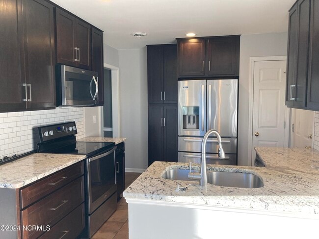 Building Photo - 2310 Wildberry Ct