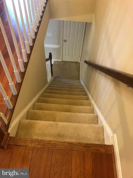 Building Photo - 12204 Apple Orchard Ct